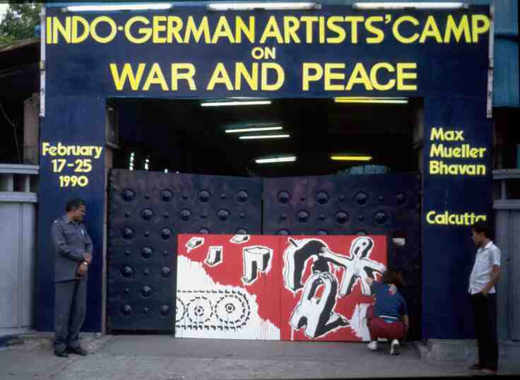 Emo Simonyi: War and peace